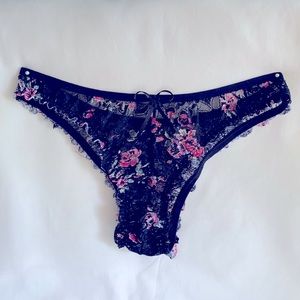 NWT Brazilian Style Beautiful Sexy 🔥🔥Black Floral Lace Thong Large